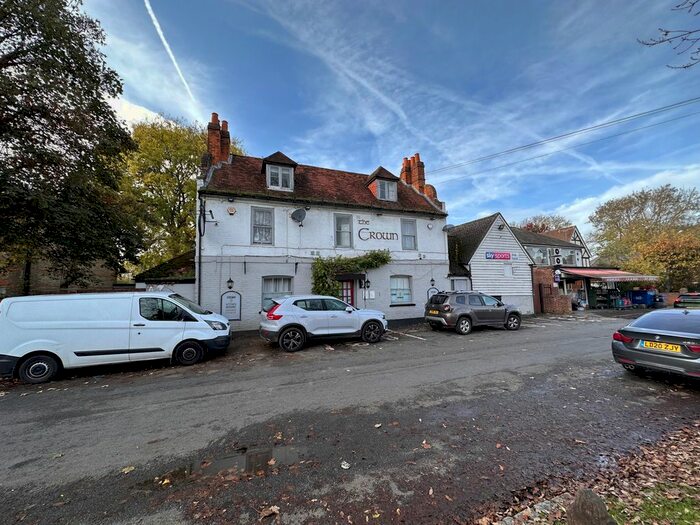 3 Bedroom Flat To Rent In The Crown Horton Road, Horton, Datchet, Berkshire, SL3