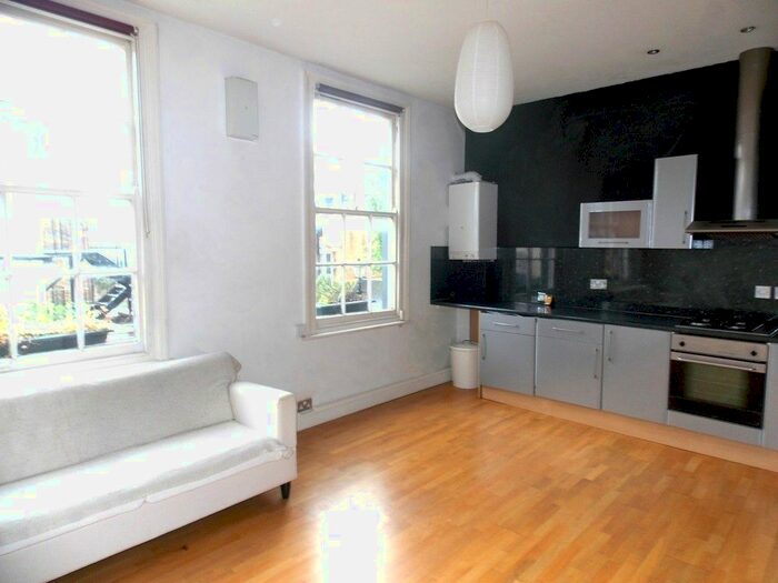 1 Bedroom Flat To Rent In Roman Road, Bow, E3