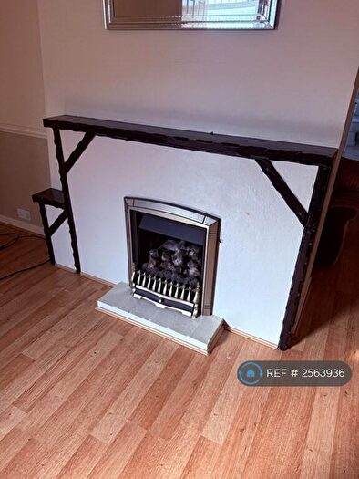 3 Bedroom End Of Terrace House To Rent In Third Avenue, Dagenham, RM10