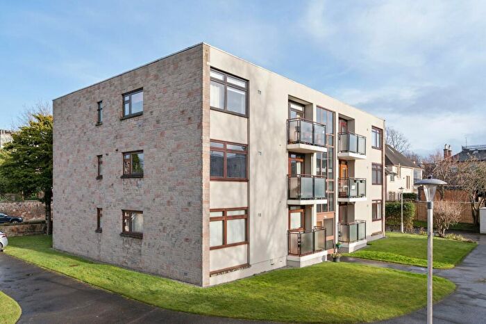 3 Bedroom Apartment For Sale In Napier Road, Edinburgh, EH10