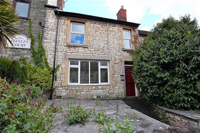 1 Bedroom Flat To Rent In High Street, Midsomer Norton, BA3