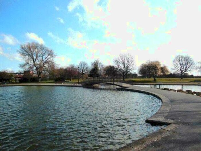 2 Bedroom Flat To Rent In Station Road, Askern, Doncaster, South Yorkshire, DN6