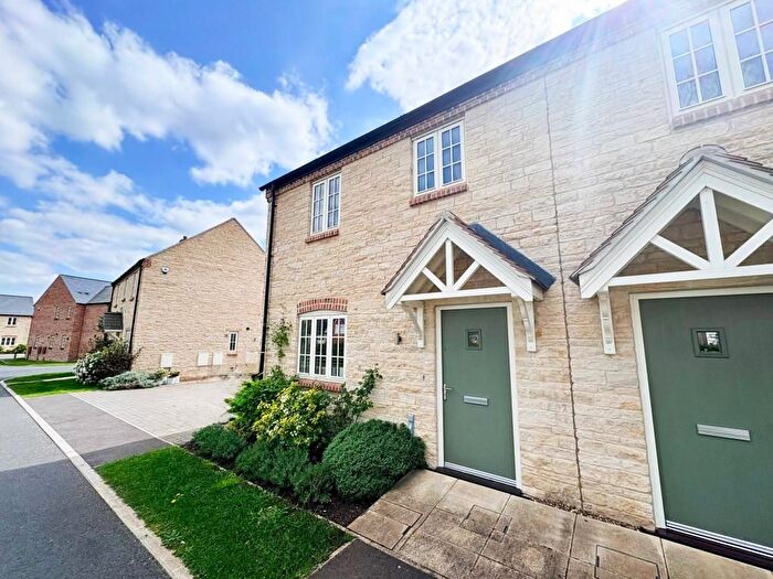 3 Bedroom Semi-Detached House To Rent In Fisher Grove, Olney, MK46