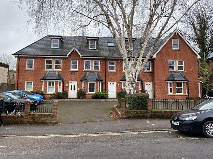 1 Bedroom Flat To Rent In Fulflood, Winchester, SO22