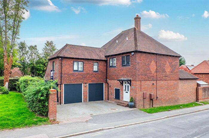 4 Bedroom Detached House For Sale In Maidstone Road, Lenham, Maidstone, Kent, ME17