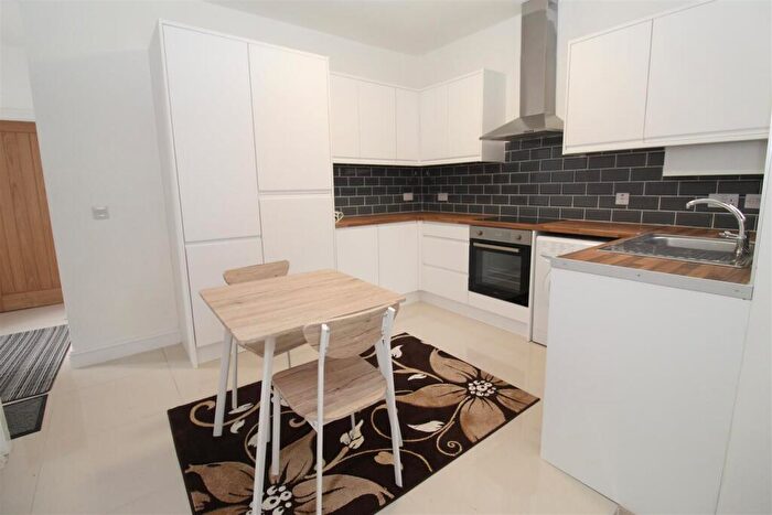 4 Bedroom House To Rent In Lyndhurst Street, Riverside, Cardiff, CF11