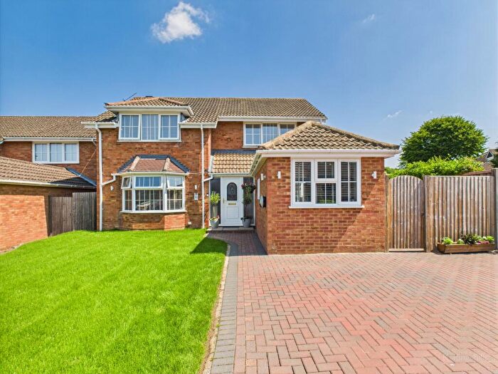 4 Bedroom Detached House For Sale In Sunnycroft, Downley, High Wycombe, Buckinghamshire, HP13