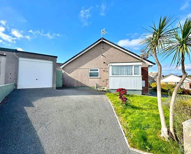 2 Bedroom Semi-Detached Bungalow For Sale In Buena Vista Drive, Glenholt, Plymouth, PL6