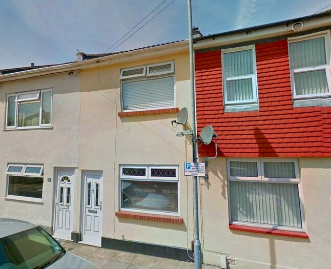 3 Bedroom House To Rent In Cuthbert Road, Portsmouth, PO1
