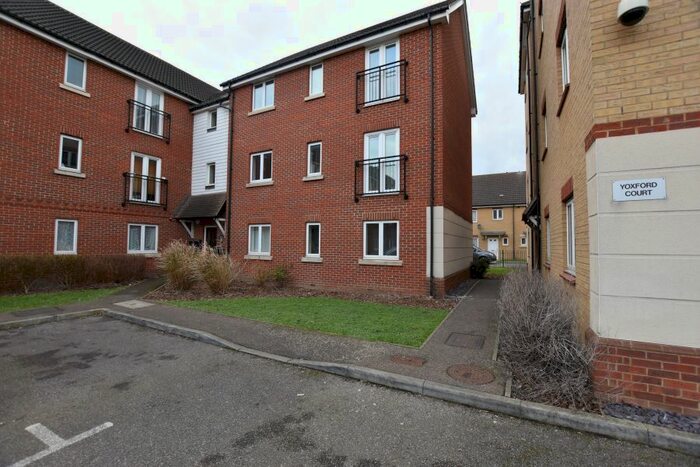 2 Bedroom Flat To Rent In Glandford Way, Chadwell Heath, Romford, RM6