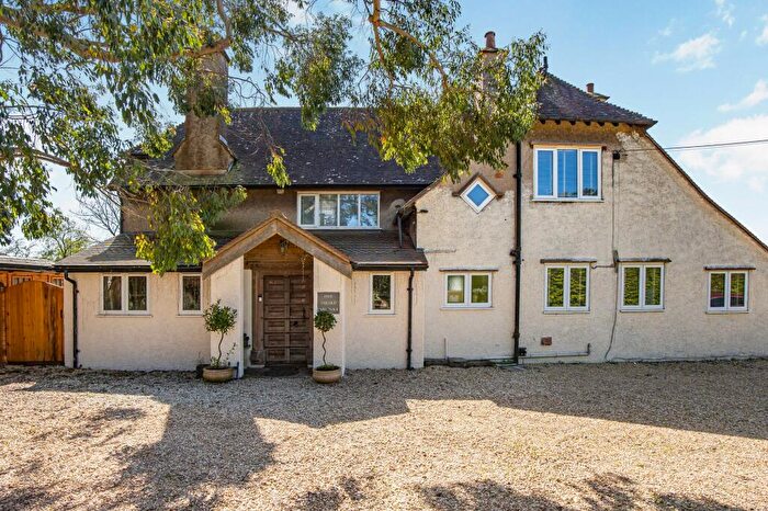 4 Bedroom Detached House For Sale In Redcroft, Redhill, BS40