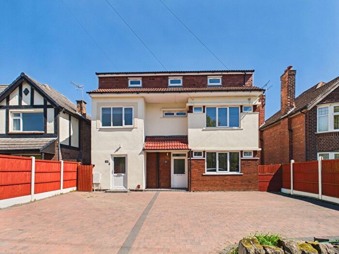 8 Bedroom Detached House For Sale In Edwards Lane, Nottingham, NG5