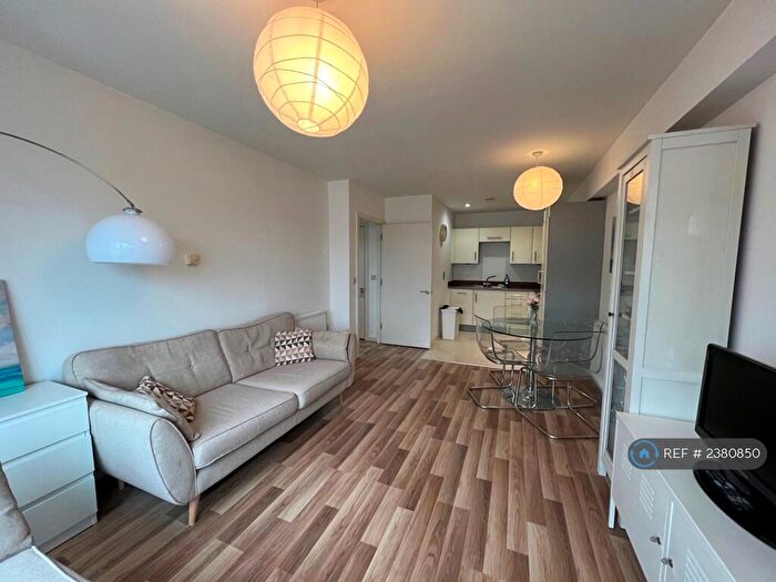 1 Bedroom Flat To Rent In Peebles Court, Croydon, CR0