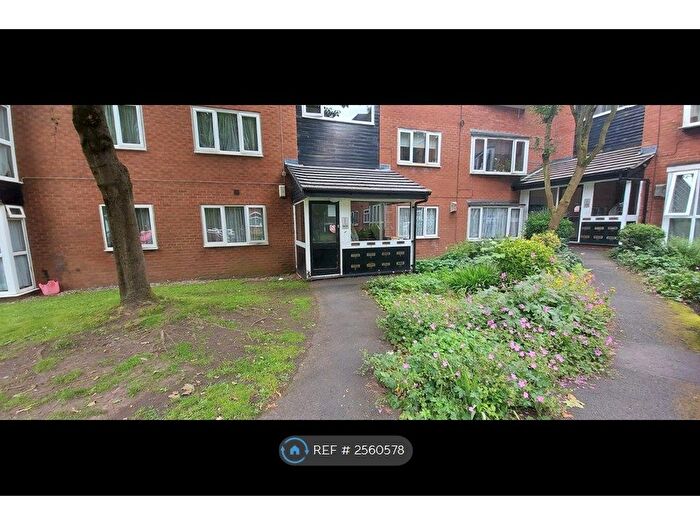 2 Bedroom Flat To Rent In Lincoln Court, Salford, M7