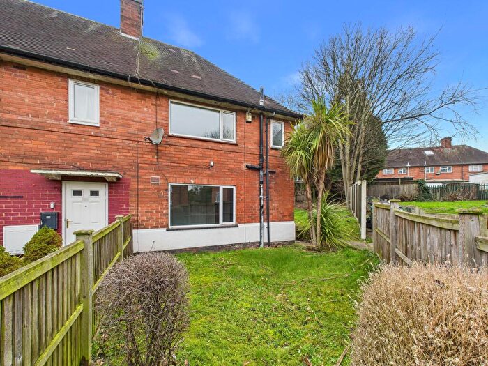 3 Bedroom End Of Terrace House For Sale In Longmead Drive, Nottingham, NG5
