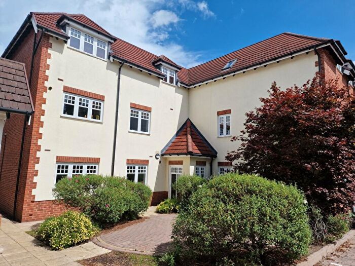 2 Bedroom Flat To Rent In Jockey Road, Sutton Coldfield, B73