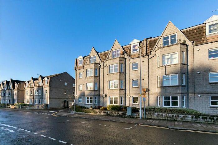 2 Bedroom Flat To Rent In Albury Mansions, Aberdeen, AB11