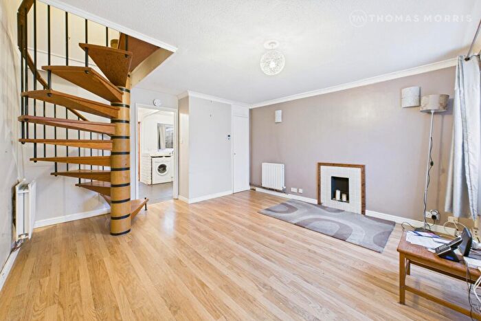 3 Bedroom Terraced House For Sale In Osprey Road, Biggleswade, Bedfordshire, SG18