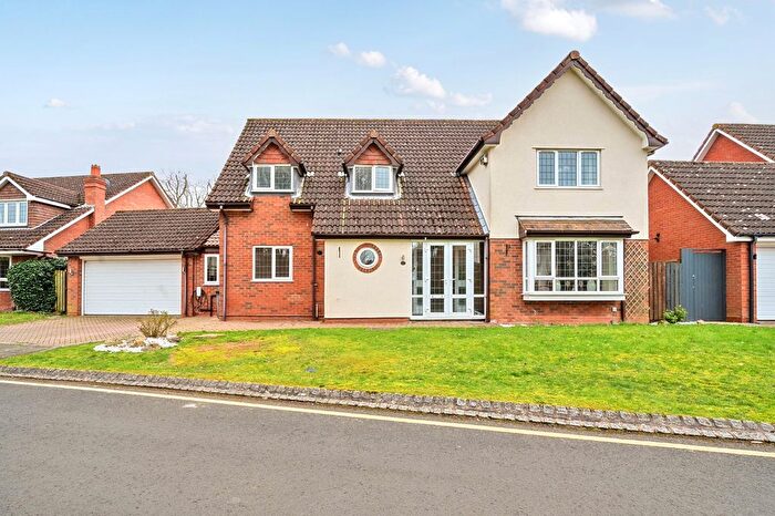 4 Bedroom Detached House For Sale In Grandborough Drive, Solihull, West Midlands, B91