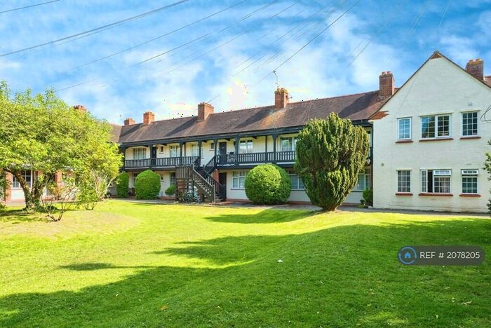 2 Bedroom Flat To Rent In Court Farm Gardens, Epsom, KT19