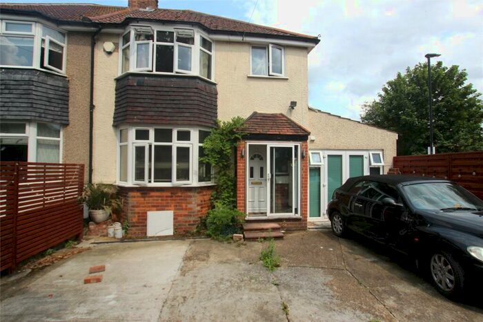 4 Bedroom End Of Terrace House To Rent In Begbie Road, London, SE3