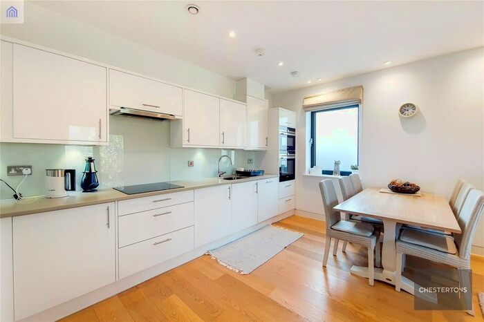 2 Bedroom Flat To Rent In Merlin House, Belmont Terrace, London, W4