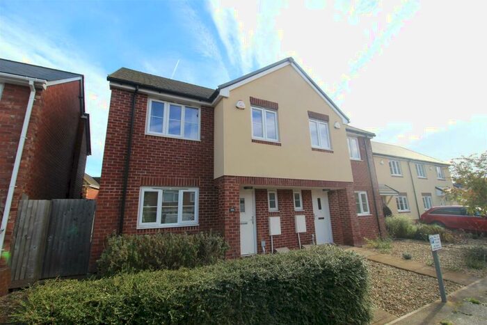 3 Bedroom Semi-Detached House To Rent In Isca Road, Exeter, EX2