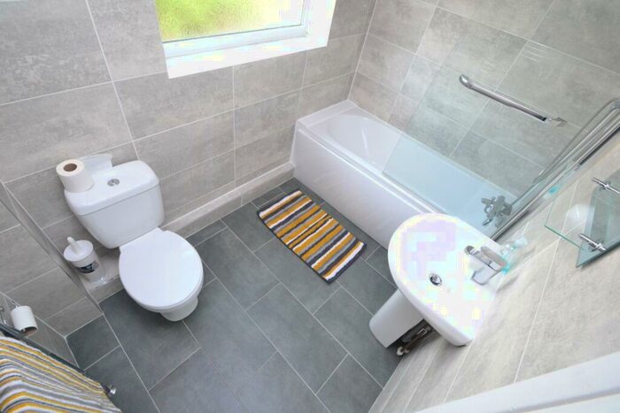 5 Bedroom Detached House To Rent In Arnesby Road ( Bed), Lenton, Nottingham, NG7