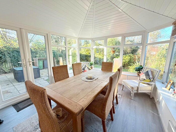 4 Bedroom Detached House For Sale In Raddington Drive, Solihull, B92