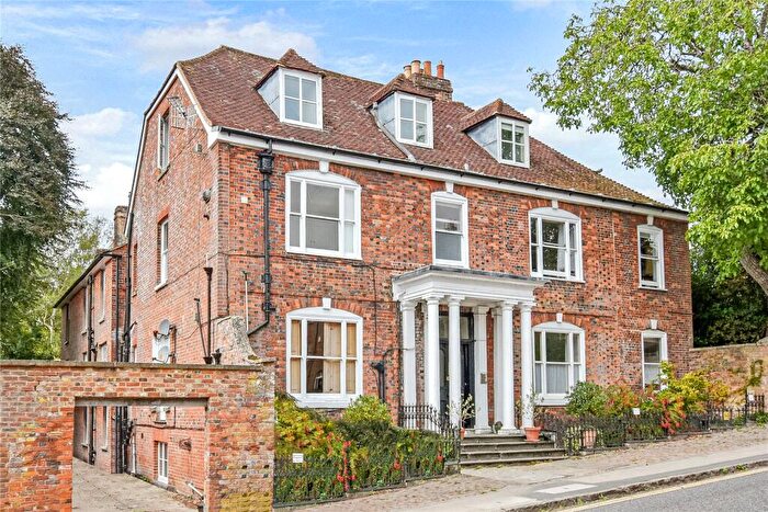1 Bedroom Apartment For Sale In Ardle Bank, Kingsbury Street, Marlborough, Wiltshire, SN8