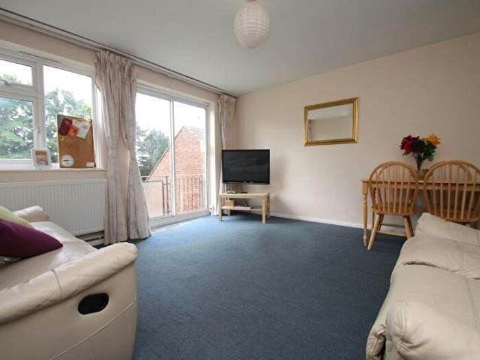 2 Bedroom House To Rent In Dymchurch House, Canterbury Ref -, CT1