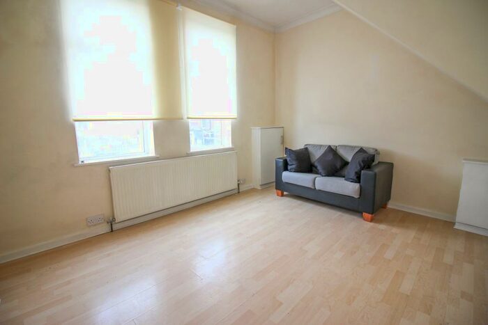 1 Bedroom Flat To Rent In London Road, Hazel Grove, Stockport, SK7