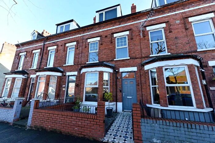 3 Bedroom Mid Terraced House For Sale In Templemore Avenue, Belfast, BT5