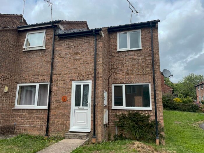 2 Bedroom Semi-Detached House To Rent In Treefield Walk, Barnstaple, EX32