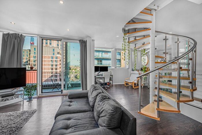 2 Bedroom Flat To Rent In Marmara Apartments, Western Gateway, E16