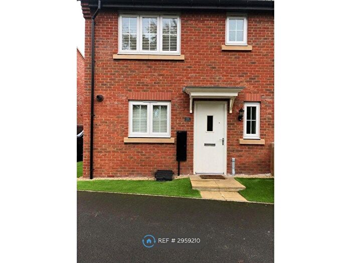 3 Bedroom Semi-Detached House To Rent In Edging Lane, Buckingham Industrial Estate, Buckingham, MK18