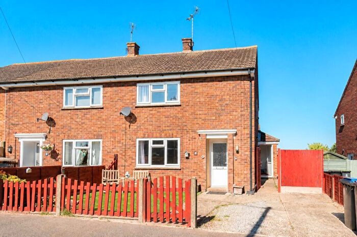 2 Bedroom End Of Terrace House For Sale In Deane Close, Whitstable, CT5