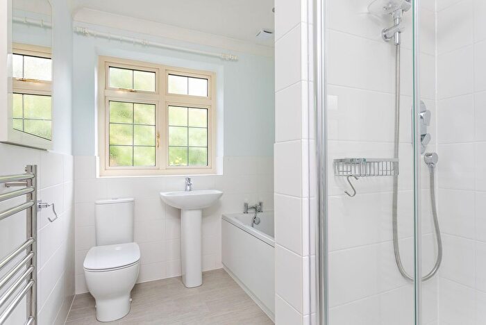 5 Bedroom Detached House For Sale In St. Giles Close, Winchester, SO23