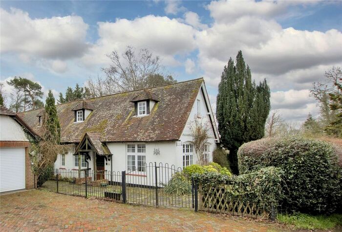 4 Bedroom Detached House For Sale In Butterwell Hill, Cowden, Edenbridge, Kent, TN8