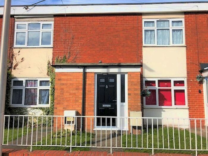1 Bedroom Flat To Rent In Dingle Street, Oldbury, B69