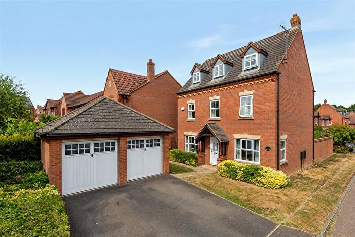 5 Bedroom Detached House For Sale In Langton Drive, Two Mile Ash, Milton Keynes, MK8