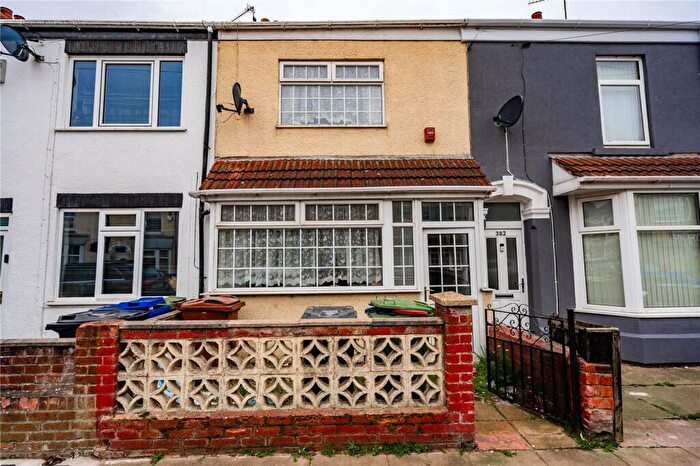 3 Bedroom Terraced House For Sale In Weelsby Street, Grimsby, Lincoln, Lincolnshire, DN32