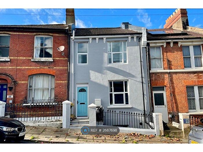 2 Bedroom Flat To Rent In St Marys Road, Hastings, TN34