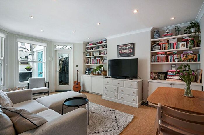 2 Bedroom Flat For Sale In Tufnell Park Road, Tufnell Park, N7