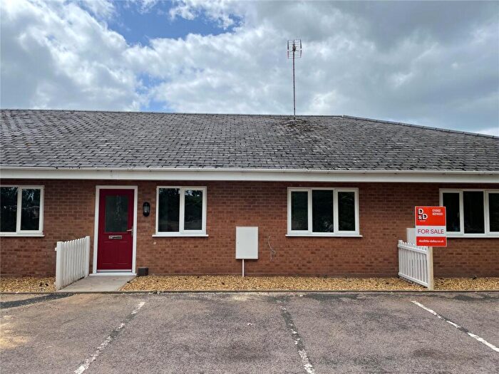 2 Bedroom Bungalow For Sale In Granary Court, Shenstone, Kidderminster, Worcestershire, DY10