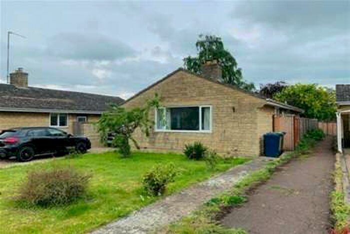 3 Bedroom Bungalow To Rent In Ellenor Drive, Alderton, GL20