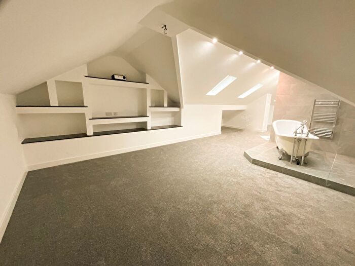 3 Bedroom Flat To Rent In Flat, The Old Court House, Doncaster, DN1