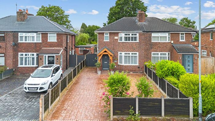 3 Bedroom Property For Sale In Grange Drive, Penketh, WA5