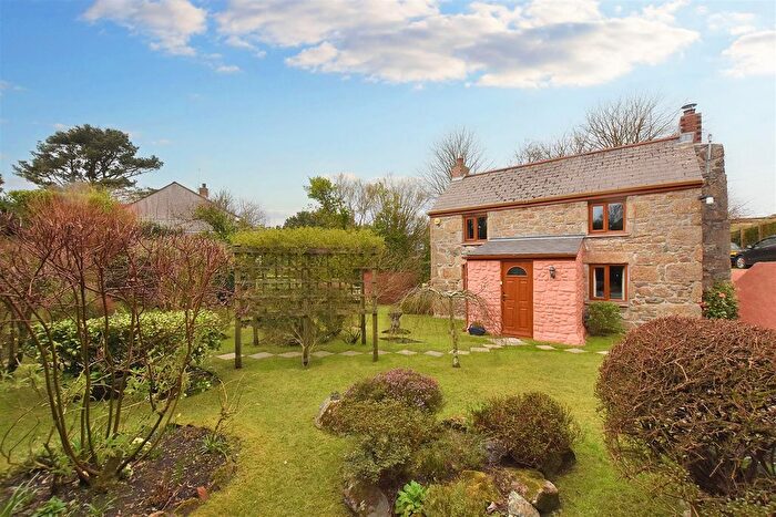 2 Bedroom Cottage For Sale In Carn Brea, Redruth, TR15