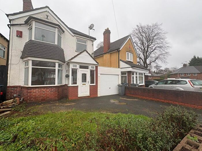 3 Bedroom Detached House To Rent In Ridgacre Lane, B32
